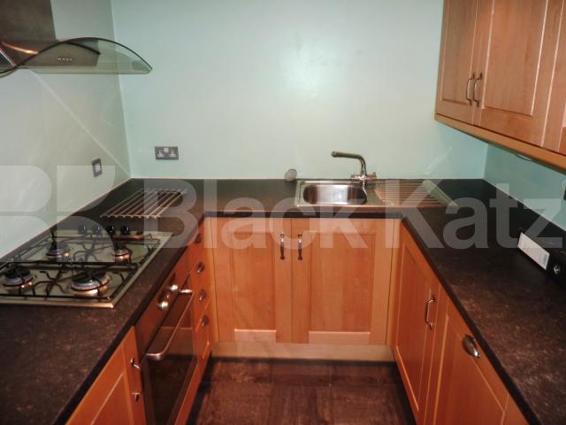 			NEW INSTRUCTION!, 1 Bedroom, 1 bath, 1 reception Flat			 Royal College Street, CAMDEN